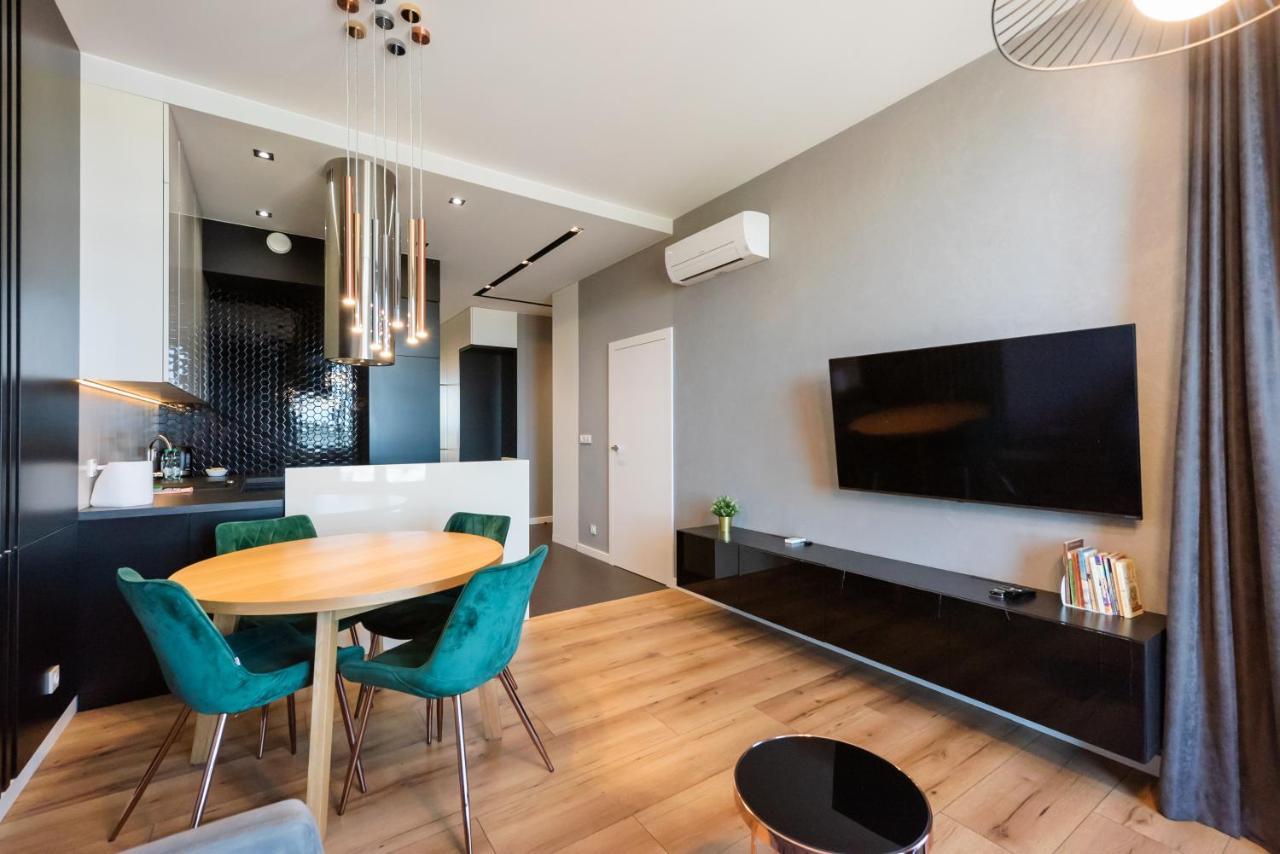 Praga 23Rd Floor High-Class Apartment Varsavia Esterno foto